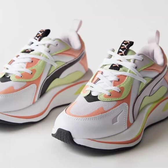 Puma RS-Curve Mismatch Women's Sneaker - Picture 2 of 7